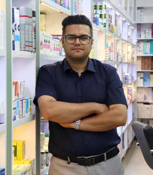 داروخانه دکتر عزیزی دیوان بیگی
